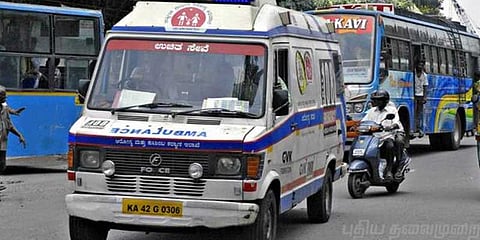விஐபி என்றாலும் இனி ஆம்புலன்ஸ் நிற்காமல் செல்லலாம்..! கர்நாடகாவில் புது உத்தரவு..!