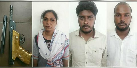 கள்ளக் காதலனைக் கொல்ல கள்ளத் துப்பாக்கி !