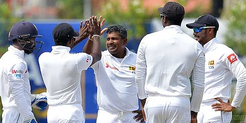 இலங்கை டெஸ்ட்: தென்னாப்பிரிக்கா தடுமாற்றம்!