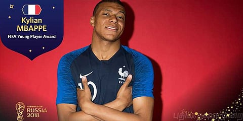 பிரான்ஸின் சொத்து 'பாப்பே' ! சிறந்த இளம் வீரருக்கான விருது