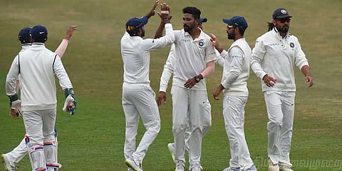 இங்கிலாந்தில் திணறும் முரளி விஜய்: தடுமாறும் இந்திய ஏ அணி!