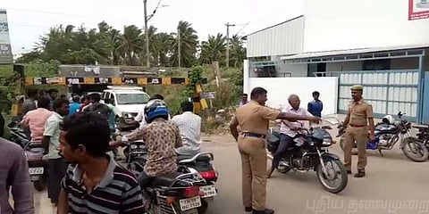 தண்டவாளத்தை கடக்க முயன்ற மாணவிக்கு நேர்ந்த சோகம்