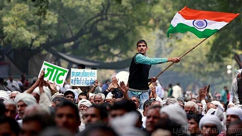 போராட கண்மூடித்தனமாக தடை விதிக்க முடியாது : உச்சநீதிமன்றம்