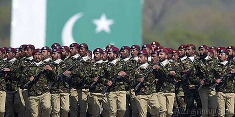 ஜனநாயகத்தை நசுக்கும் பாகிஸ்தான் : பதவிக்காலத்தை முடிக்காத பிரதமர்கள் !