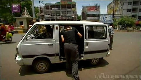 “சூதுகவ்வும்” பட பாணியில் கடத்தல் : டவர் இன்றி தவித்த ஐடி ஊழியர்