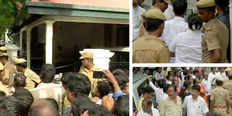 கருணாநிதியின் முகம் காண கோபாலபுரத்தில் காத்திருக்கும் தொண்டர்கள்..!