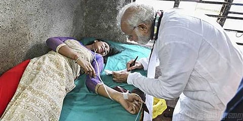 மோடியிடம் ஆட்டோகிராஃப்: மாணவியை திருமணம் செய்ய போட்டி!