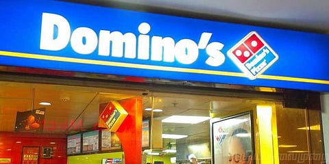 வரி குறைந்தாலும் குறையாத உணவு விலை : ‘டாமினோஸ் பீஸா’வுக்கு நோட்டீஸ்