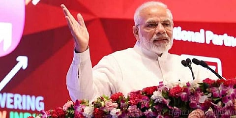 “தொழிலதிபர்களுடன் நிற்பதில் தயக்கம் இல்லை” - பிரதமர் மோடி பேச்சு