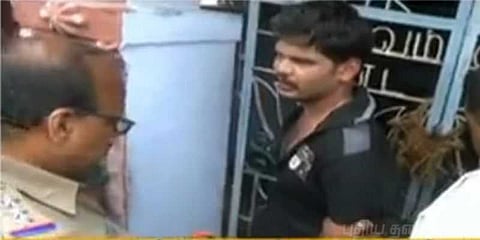 தனியாக இருந்த பெண்ணிடம் கத்தியைக் காட்டி மிரட்டல்