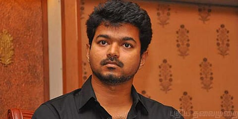 கருணாநிதி நலம் குறித்து விசாரிக்க நடிகர் விஜய் காவேரி மருத்துவமனை வருகை