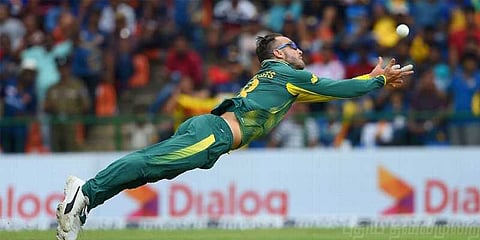 இலங்கை போட்டியில் டுபிளிசிஸ் காயம்!