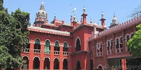 ஒற்றை பெற்றோர் முறை சமுதாயத்திற்கு ஆபத்தானது: சென்னை உயர்நீதிமன்றம்