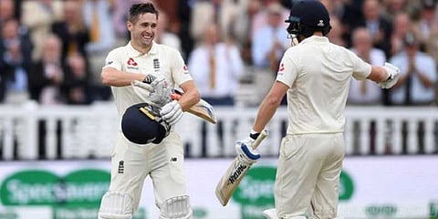 டிக்ளேர் செய்தது இங்கிலாந்து ! இன்னிங்ஸ் தோல்வியை தவிர்க்குமா இந்தியா?