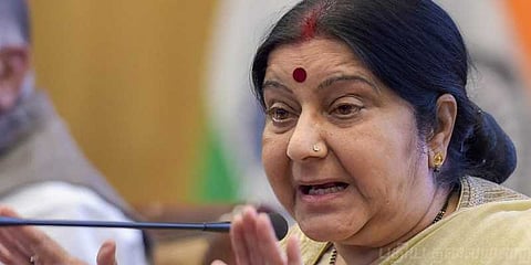 கேரள மழை வெள்ள பாதிப்பு.. கட்டணமின்றி புது பாஸ்போர்ட்..!