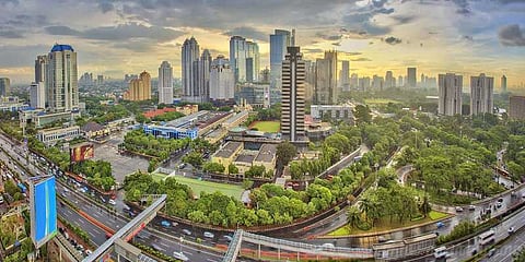 கடலில் மூழ்க காத்திருக்கும் ஜகார்த்தா நகரம்