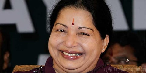 ஜெயலலிதாவின் வாழ்க்கைக் கதையில் நடிக்க ஹீரோயின்கள் போட்டி!