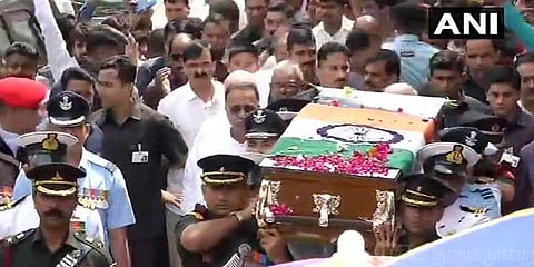 வாஜ்பாய் உடல் இறுதி ஊர்வலம் தொடங்கியது