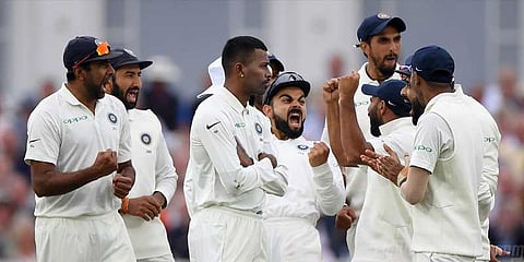 அசத்தினார் பாண்ட்யா, அடங்கியது இங்கிலாந்து!