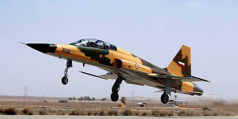 ஈரான் தயாரித்த முதல் போர் விமானம்