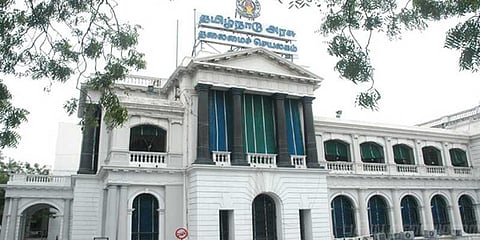 மூத்த ஐஏஎஸ் அதிகாரிகள் பணியிட மாற்றம்