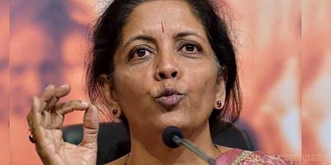 'பாதுகாப்புத்துறைக்கு பெண்கள் அதிகம் வர வேண்டும்' : நிர்மலா சீதாராமன்