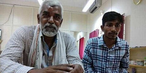 அமெரிக்க நிறுவனத்தில் 70 லட்சம் சம்பளம் வாங்கும் எலக்ட்ரீசியன் மகன்