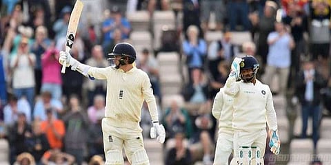 இந்திய அணியை களங்கடித்த கர்ரன் - இங். 246 ரன்னில் ஆல் அவுட்