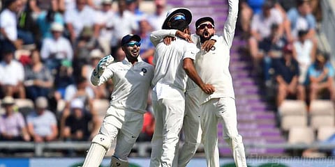 பட்லர் தயவால் சவாலான நிலையில் இங்கிலாந்து அணி!