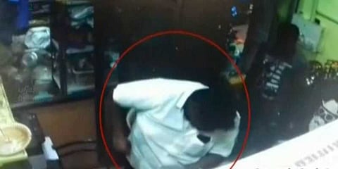 மனித உரிமை செயற்பாட்டாளர் மீது தாக்குதல் : சிசிடிவி காட்சியில் அம்பலம்