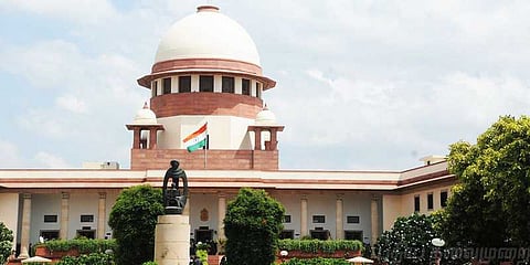 “எழுத்தாளர்களின் சிந்தனையை கட்டுப்படுத்தக்கூடாது” - உச்சநீதிமன்றம்