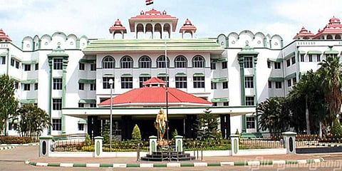 திருச்செந்தூர் கோயில் கடைகள் : ஏலம் நடத்த நீதிமன்றம் உத்தரவு