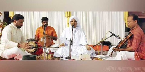 கேரள சர்ச்சில் கர்நாடக இசை நிகழ்ச்சி நடத்திய கன்னியாஸ்திரி!