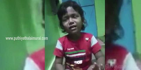 “அடிச்சா தப்பு.. குணமா வாய்ல சொல்லணும்” - வைரலான குழந்தையின் வீடியோ..!