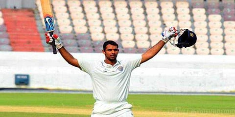 இந்தியாவை சரிவில் இருந்து மீட்ட விஹாரி, ஜடேஜா