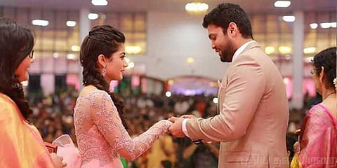 நிச்சயம் செய்த பிறகு திருமணத்தை நிறுத்திய ஹீரோயின்!