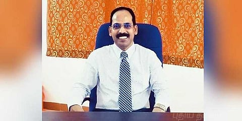 பாலியல் புகாரில் சிக்கிய பள்ளி முதல்வர்.. ஆட்சியர் அதிரடி நடவடிக்கை