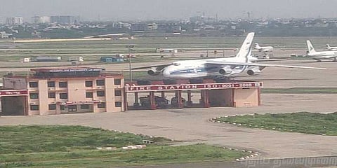 உலகின் 2வது பெரிய சரக்கு விமானம் சென்னை வருகை