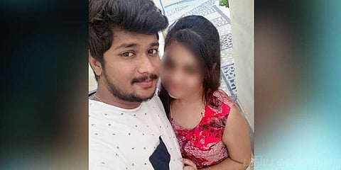 கர்ப்பிணி மனைவி முன்னால் கொடூரமாக வெட்டிக் கொல்லப்பட்ட கணவர் - வீடியோ