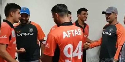 “கவலைப்படாதே சகோதரா..” - ஹாங்காங் ட்ரெஸ்ஸிங் ரூமில் இந்தியா உருக்கம்