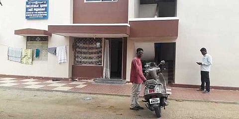 விரக்தியில் பைக்கை ஆர்டிஓ-விடம் ஒப்படைத்த இளைஞர்