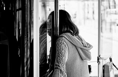 ”பள்ளி மானம் போய்டும்” வன்கொடுமைக்கு ஆளான சிறுமியை மிரட்டிய நிர்வாகம்