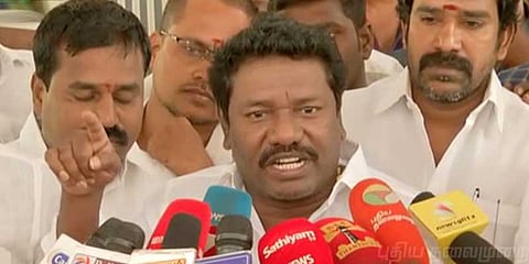 “கூவத்தூர் விஷயத்தை நீதிபதியிடம் சொல்வேன்” - கருணாஸ் ஆவேசம் !