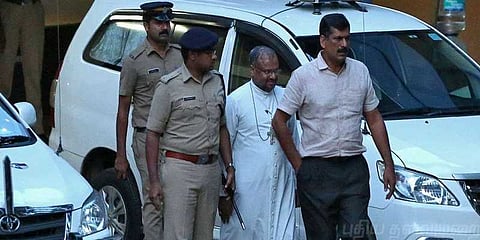 கன்னியாஸ்திரி பாலியல் புகார்: முன்னாள் பேராயர் கைது