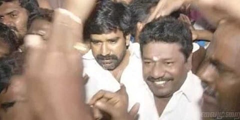 கருணாஸ் கைது.. நள்ளிரவு முதல் நடந்தது என்ன?