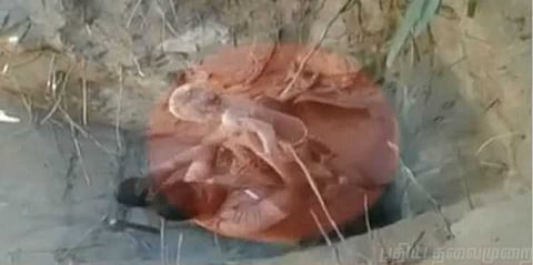 கிணற்றில் விழுந்த 2 வயது குழந்தை போராடி மீட்பு