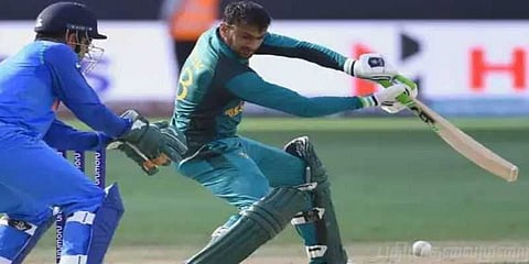 238 ரன்கள் இலக்கு : எளிதில் வெல்லுமா இந்தியா ?