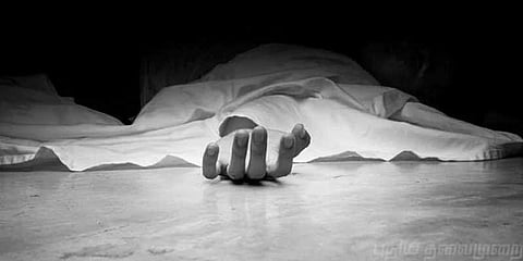 ’எப்போதும் சாட்டிங்தானா?’: மனைவி திட்டியதால் கணவர், தோழி தற்கொலை!