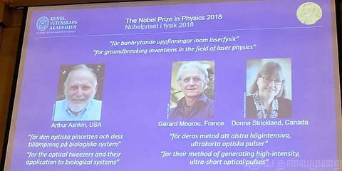 மூன்று விஞ்ஞானிகளுக்கு இயற்பியலுக்கான நோபல் பரிசு அறிவிப்பு