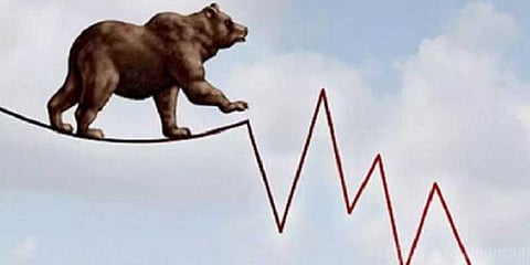 பங்குச் சந்தைகளில் கரடியின் ஆதிக்கம் - சென்செக்ஸ் 806 புள்ளிகள் சரிந்தது